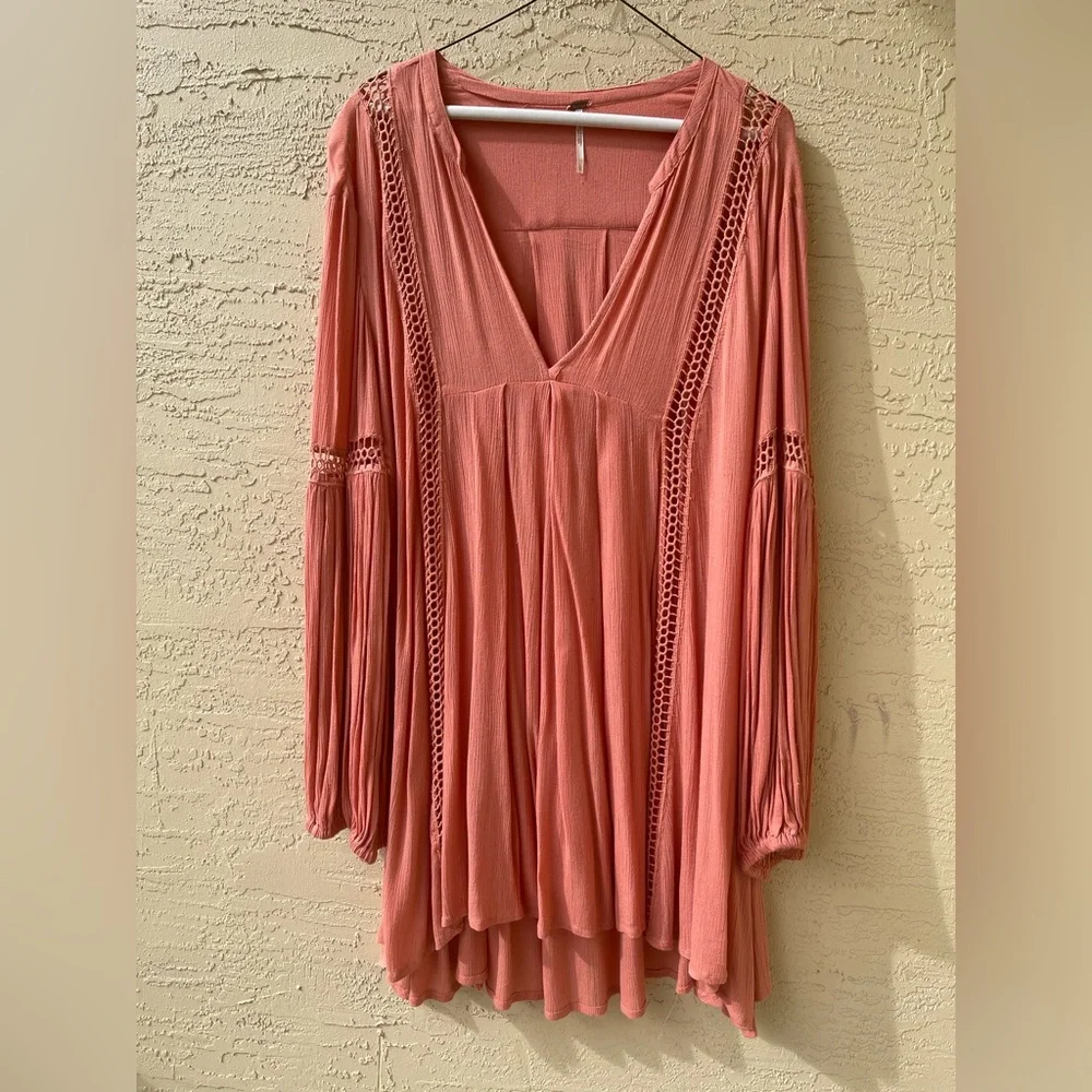 FREE PEOPLE- PEASANT TOP IN CINNAMON COLOR SIZE LARGE EUC
